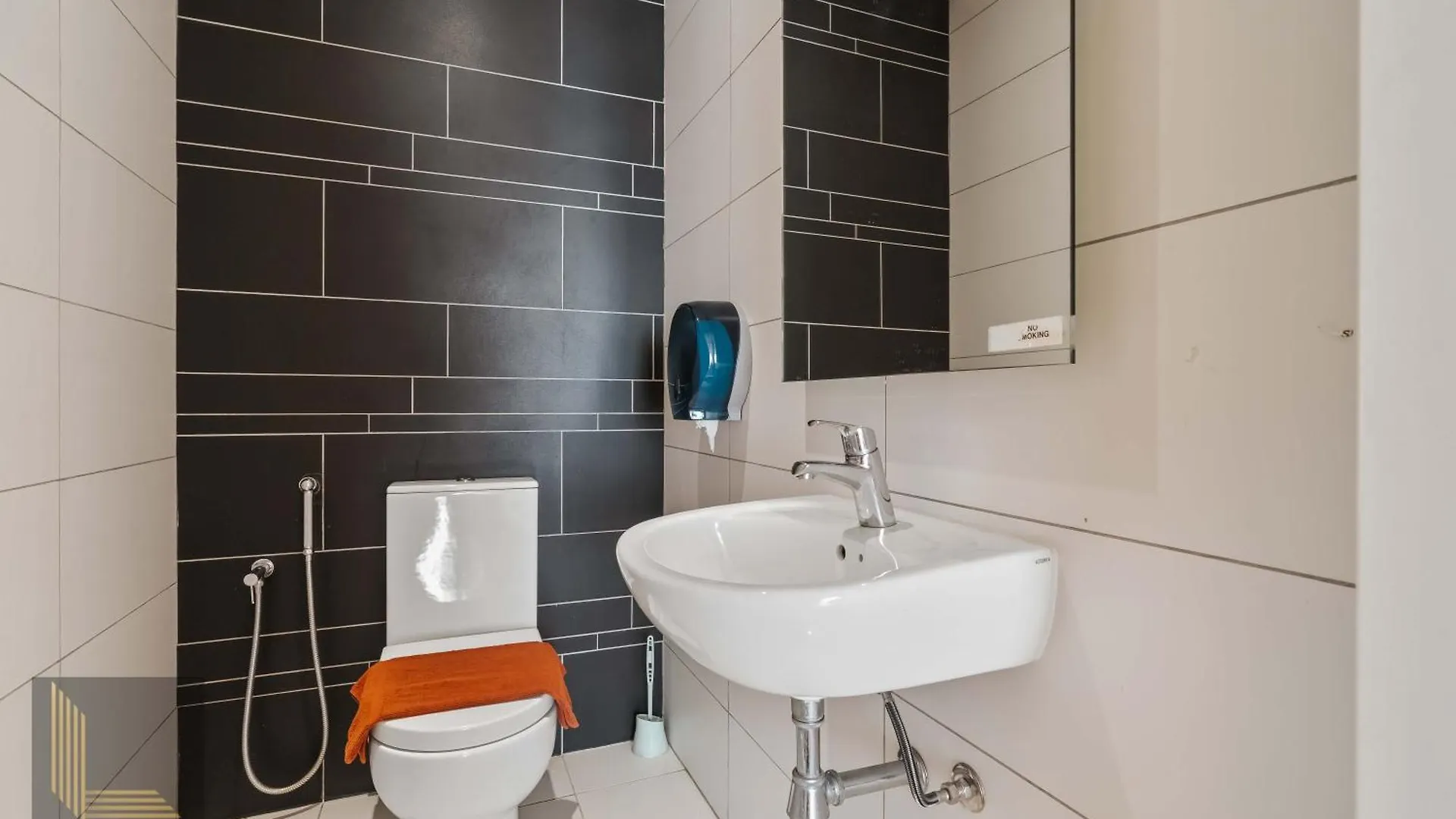 Anggun Residences Guesthouse Куала-Лумпур Апартаменты