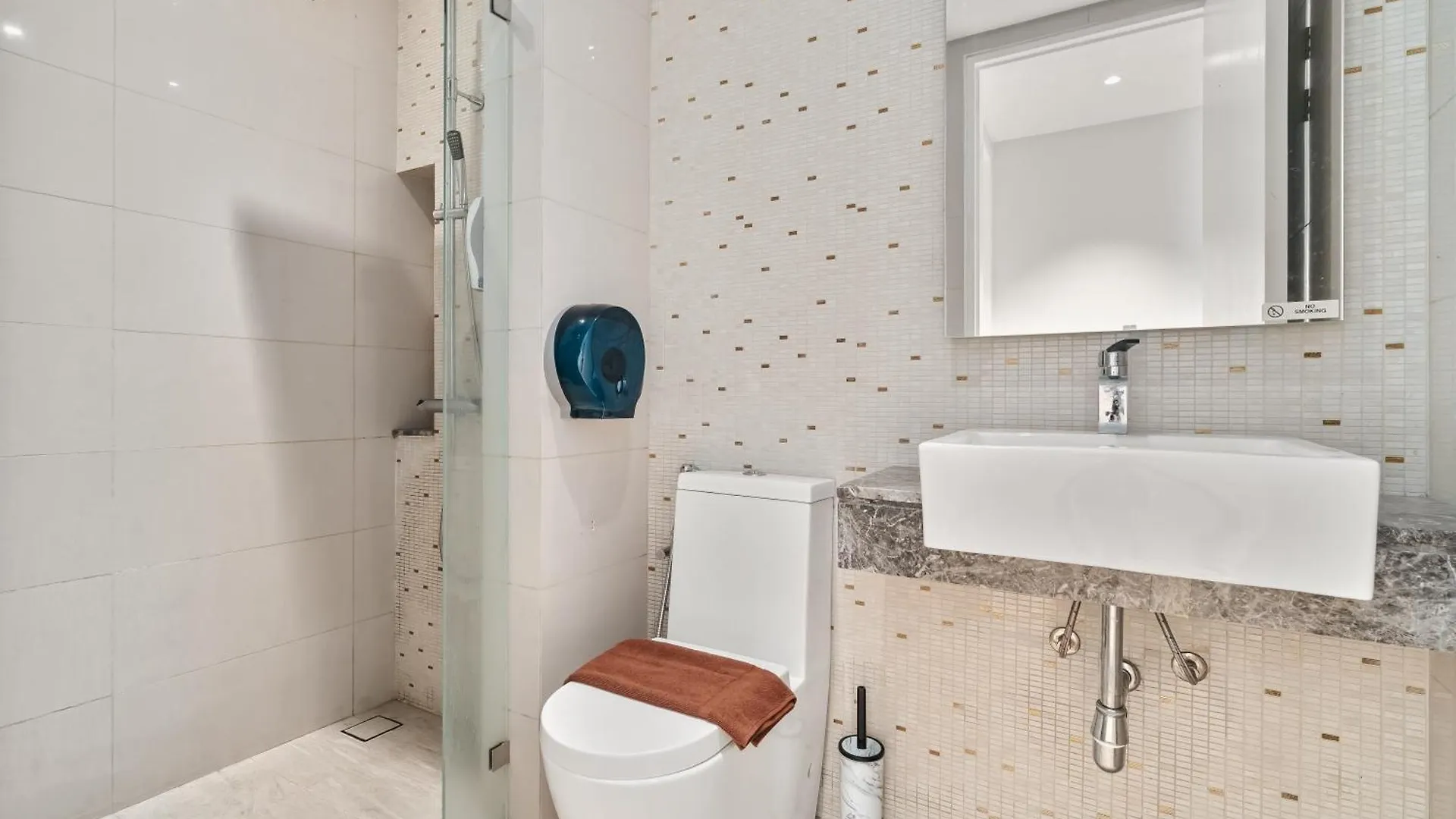 Anggun Residences Guesthouse Куала-Лумпур